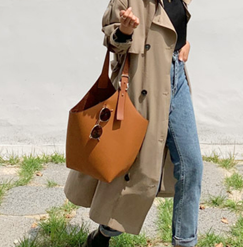 Curved Bucket Bag